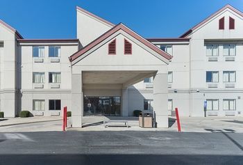 Red Roof St Louis - Troy, Il Motel 2*